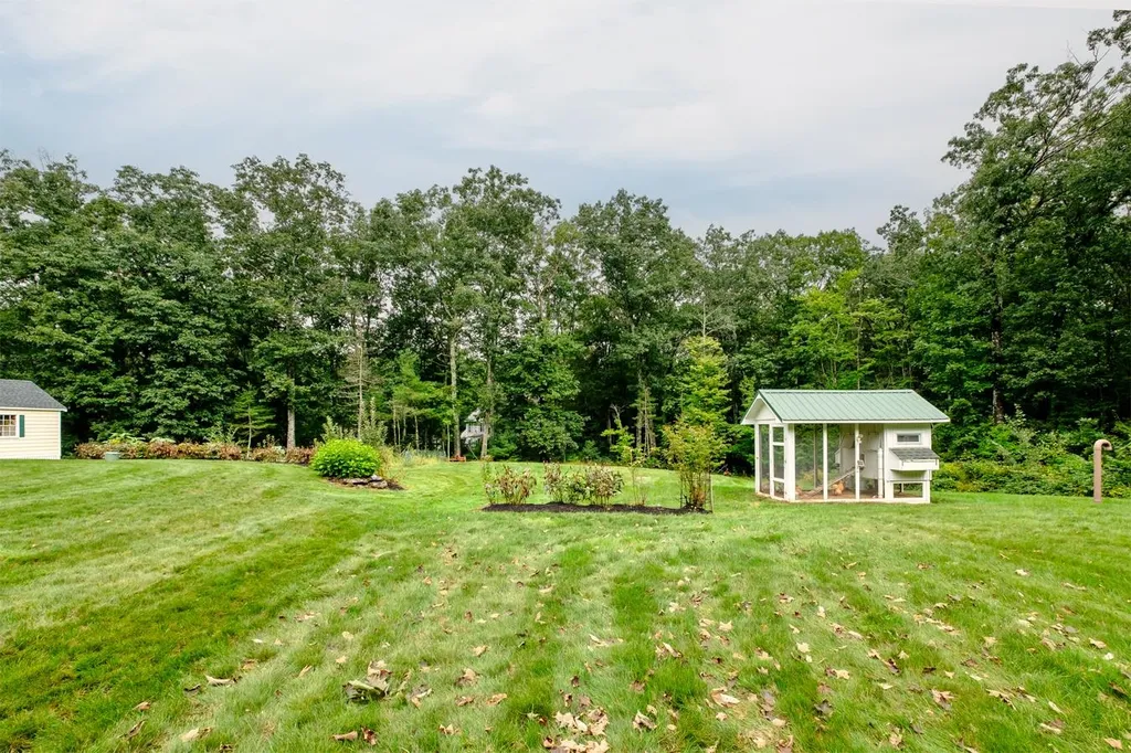 34 Snell Road Lee NH 03861