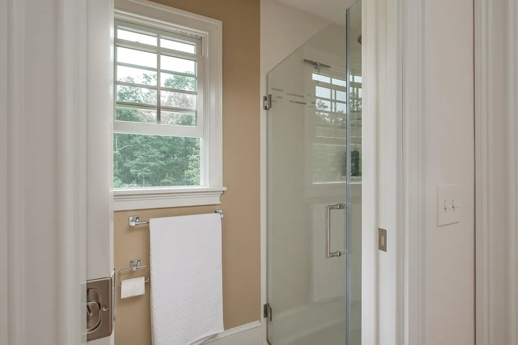 34 Snell Road Lee NH 03861