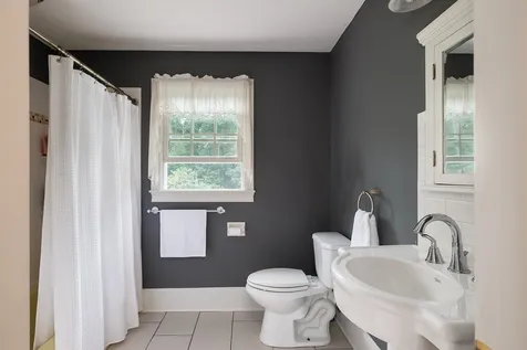 34 Snell Road Lee NH 03861