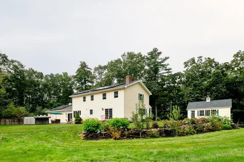 34 Snell Road Lee NH 03861