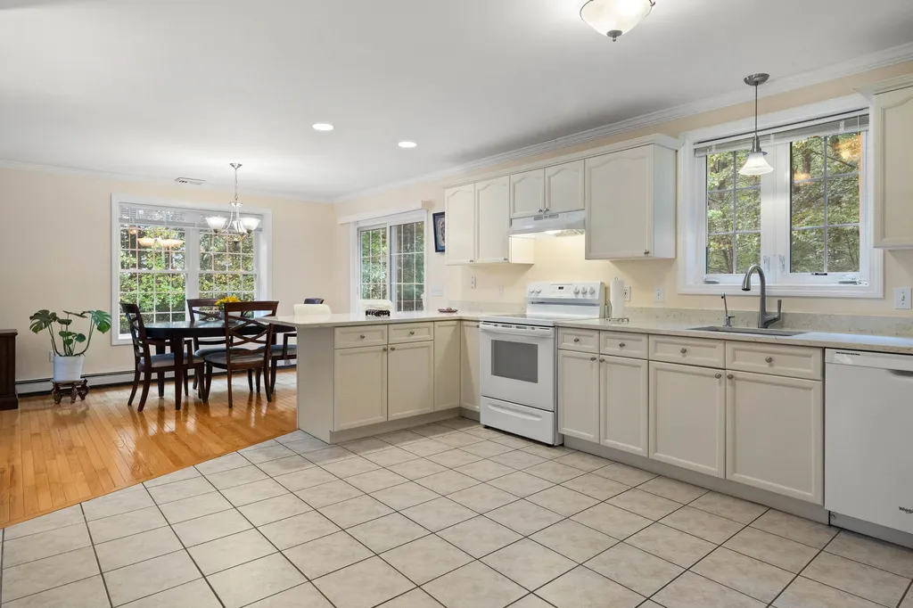162 Londonderry Road Windham NH 03087