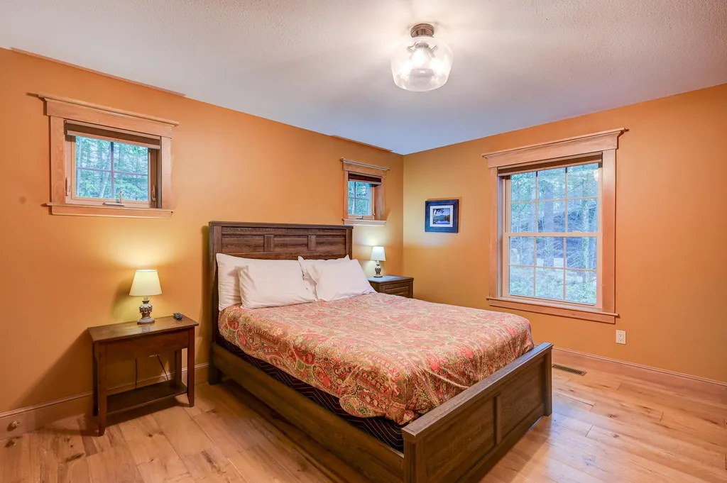 18 Ridge Circle Conway NH 03860