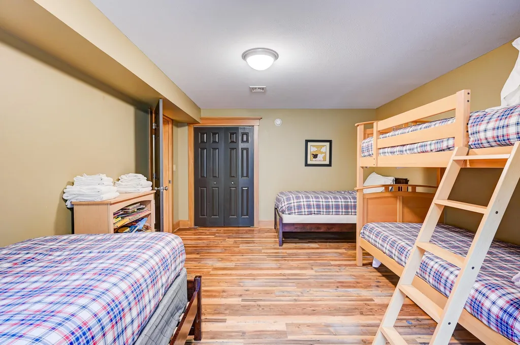 18 Ridge Circle Conway NH 03860