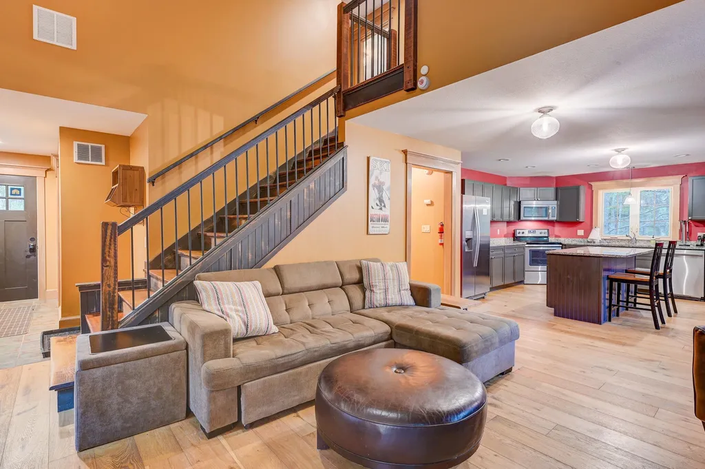 18 Ridge Circle Conway NH 03860