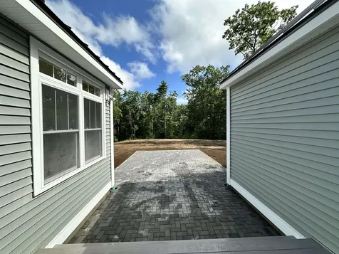 16 Arbor Road Epping NH 03042
