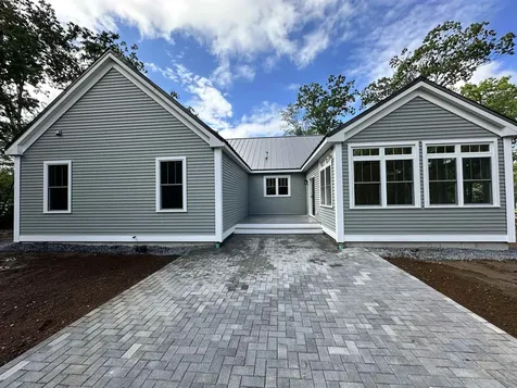 16 Arbor Road Epping NH 03042