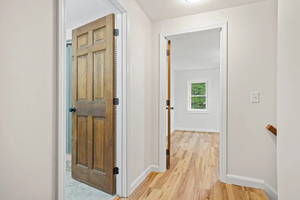 11 Woodland Drive Kingston NH 03848-3051