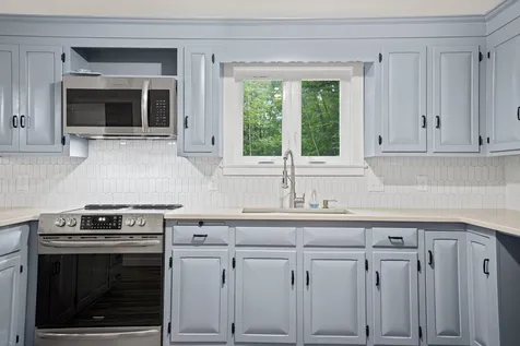 11 Woodland Drive Kingston NH 03848-3051