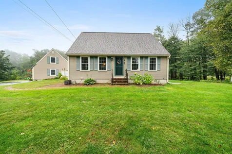 9 Cemetery Road Mont Vernon NH 03057