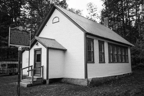 82 Post Office Hill Granville VT 05747