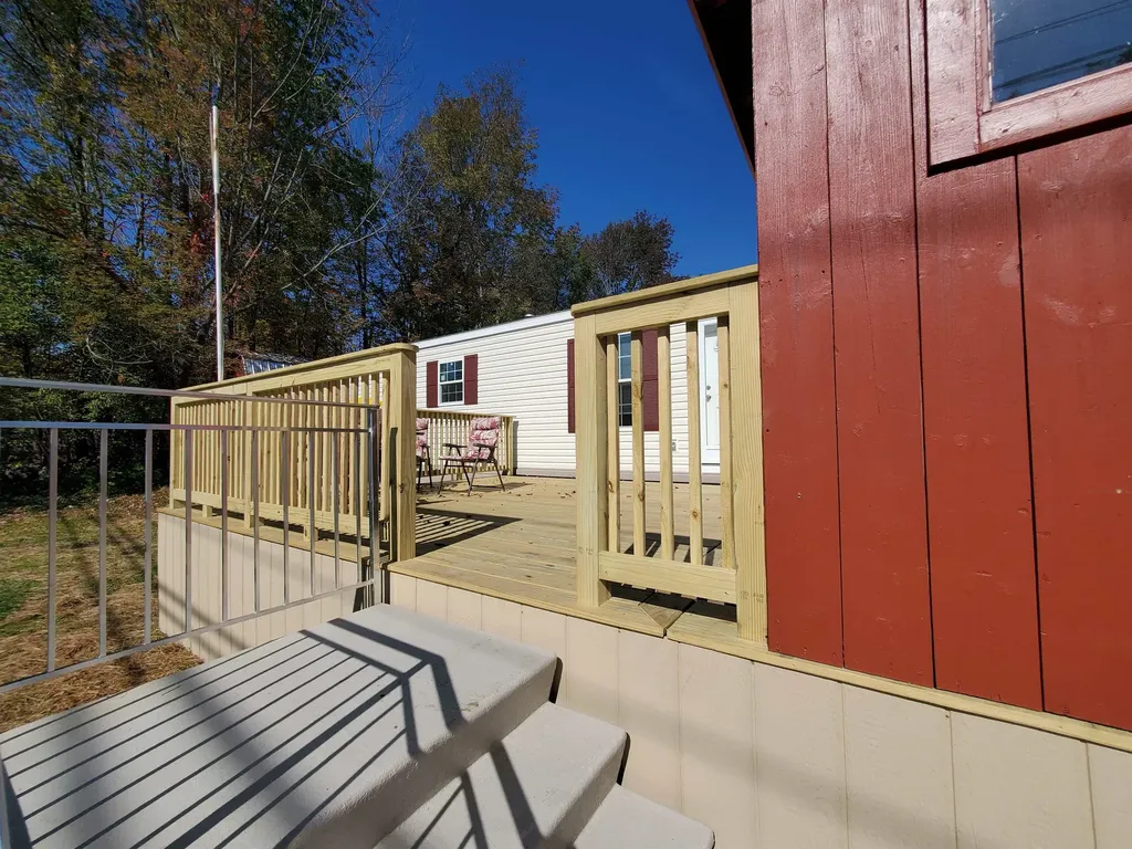 3 Daniel Drive Enfield NH 03748