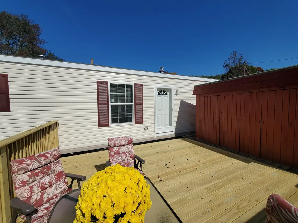 3 Daniel Drive Enfield NH 03748