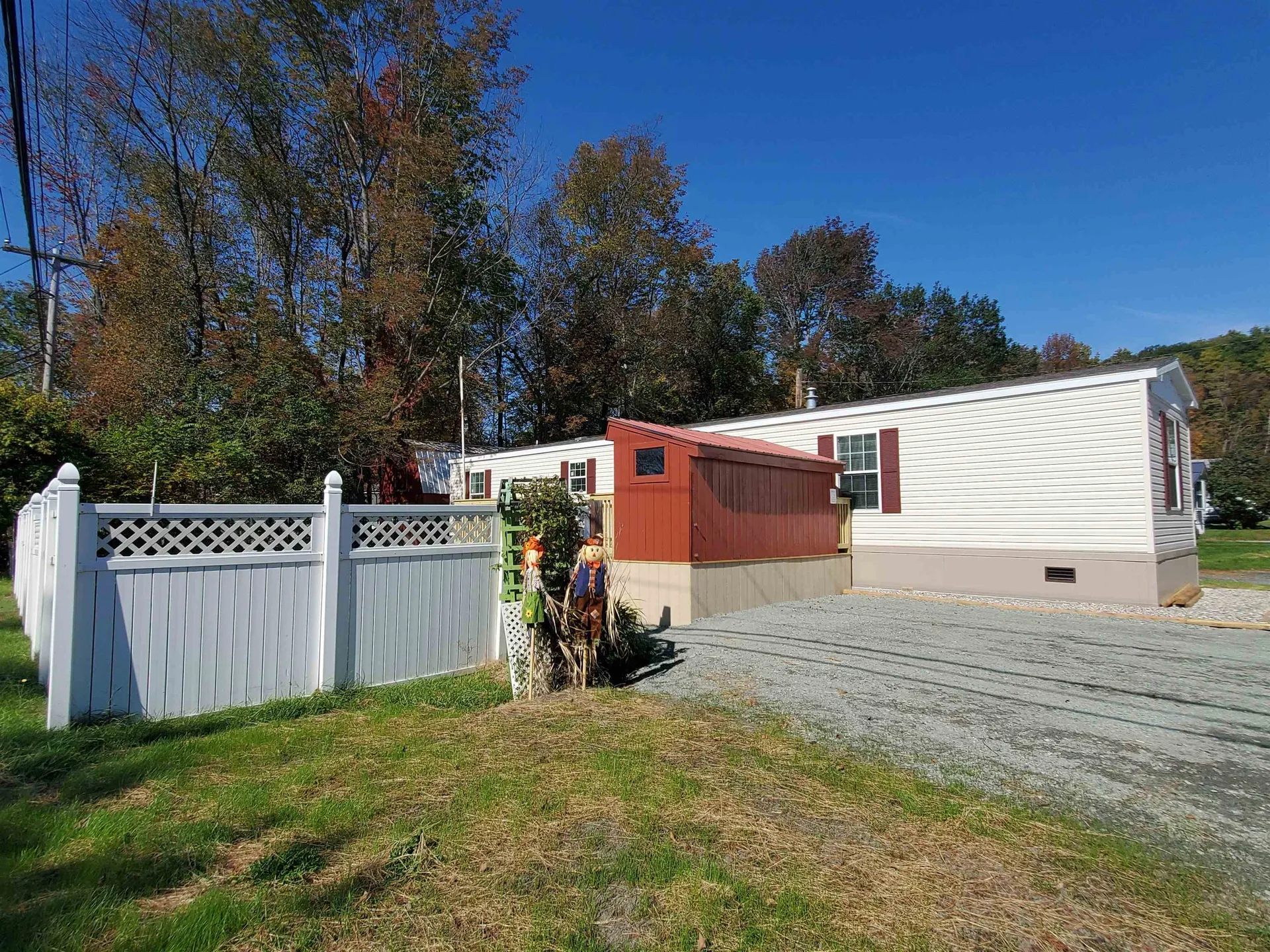 3 Daniel Drive Enfield NH 03748