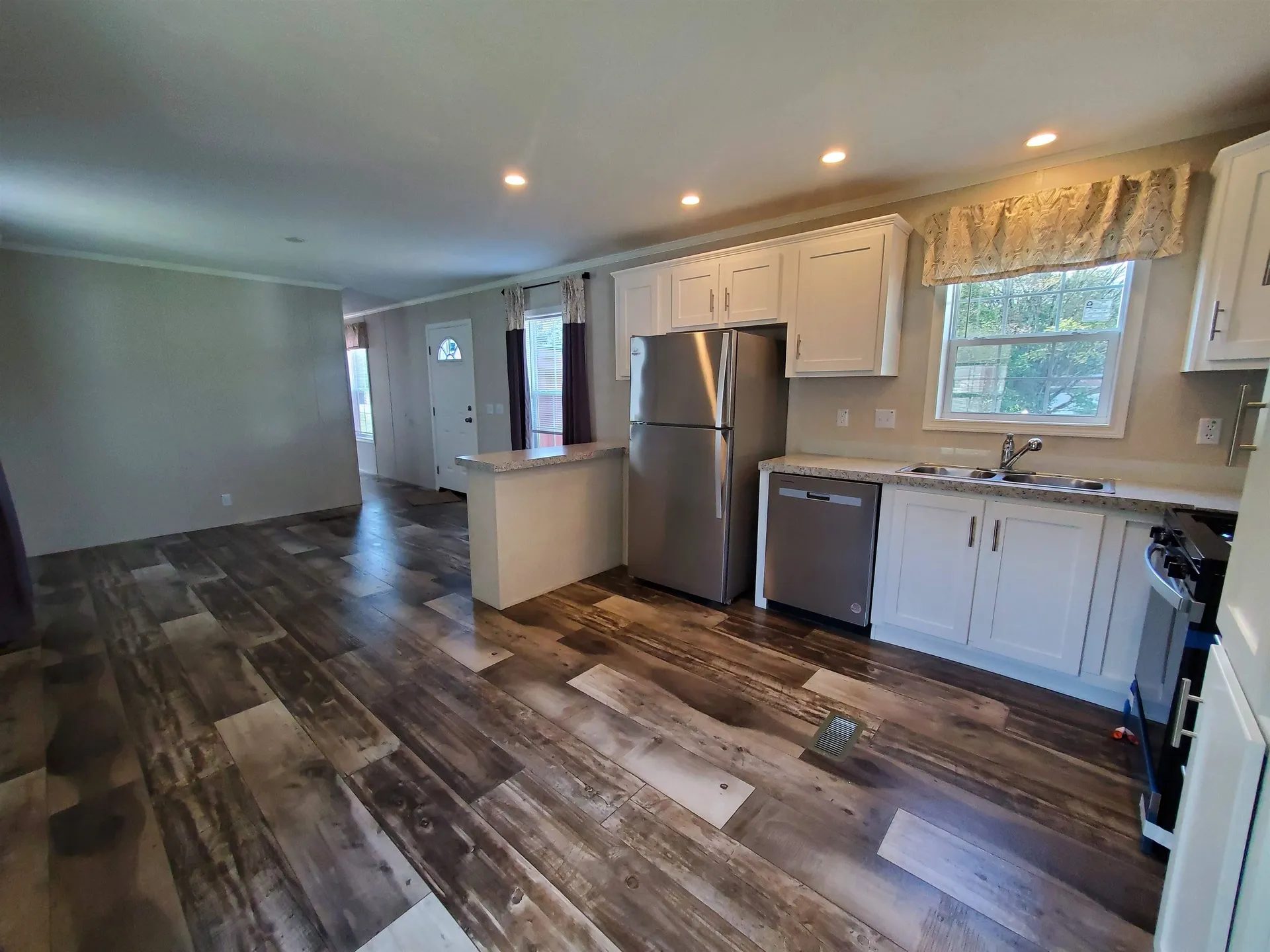 3 Daniel Drive Enfield NH 03748