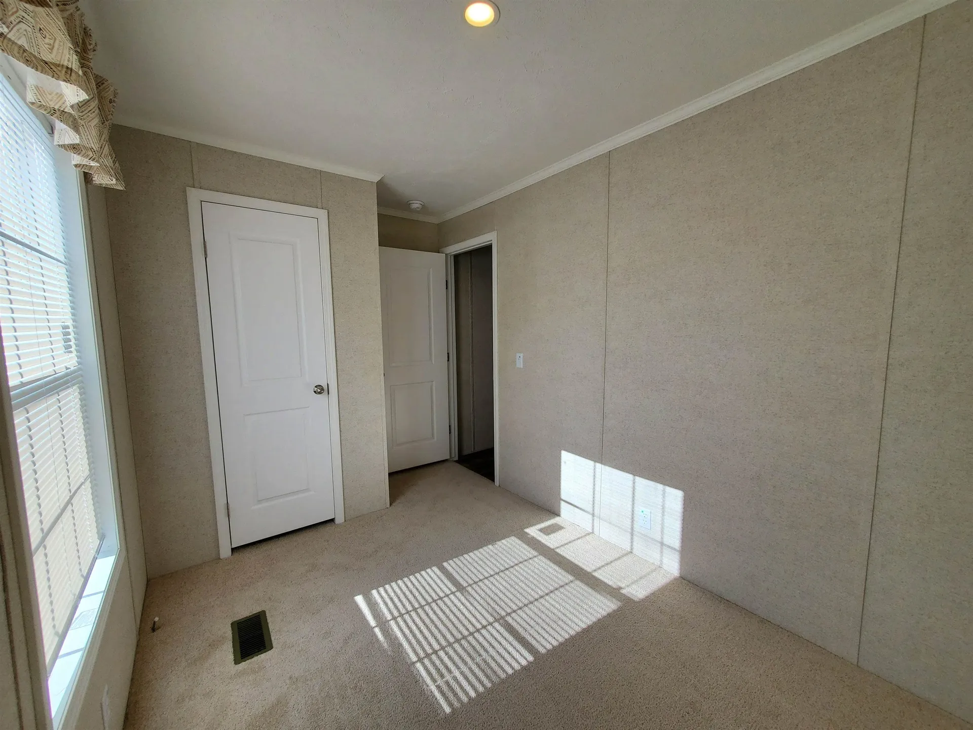 3 Daniel Drive Enfield NH 03748