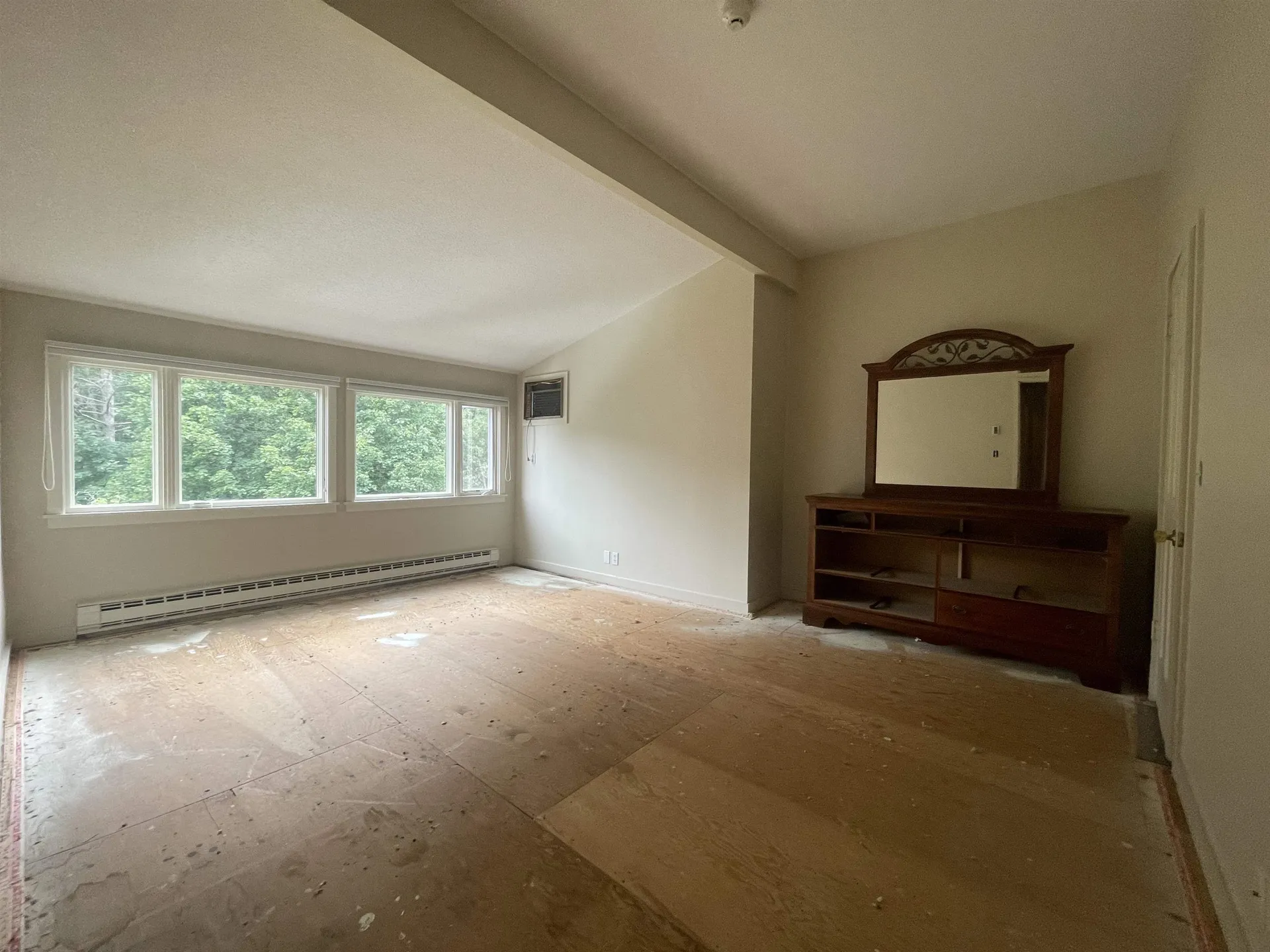 206 Brook Hollow Hanover NH 03755