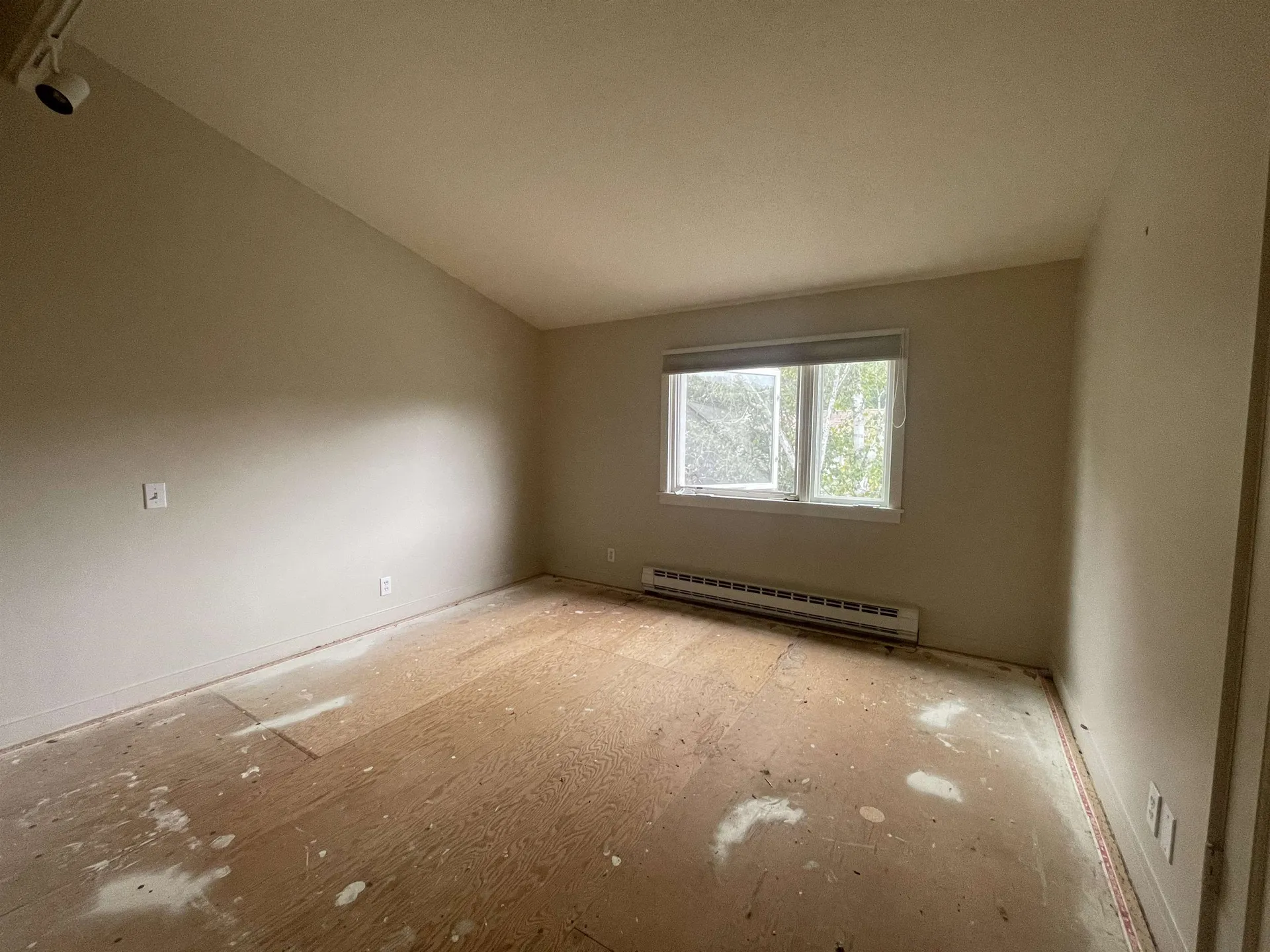 206 Brook Hollow Hanover NH 03755