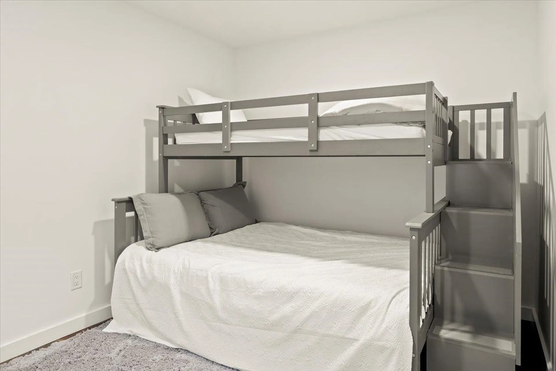 10 Forest Heights Dover VT 05356