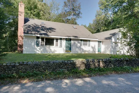 50 Lakeside Drive Sandown NH 03873