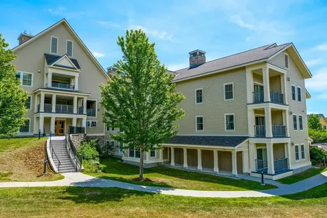 517/519 Qi Jackson Gore Adams House Ludlow VT 05149