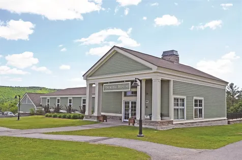 517/519 Qi Jackson Gore Adams House Ludlow VT 05149