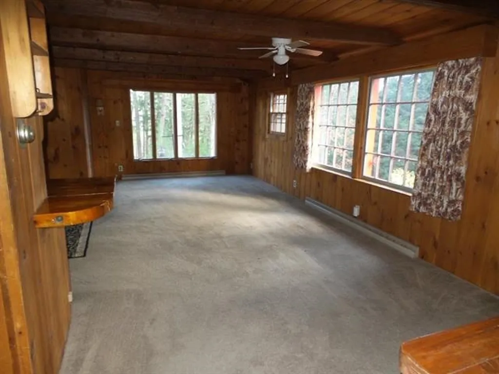 751 Stage Road Sanbornton NH 03269