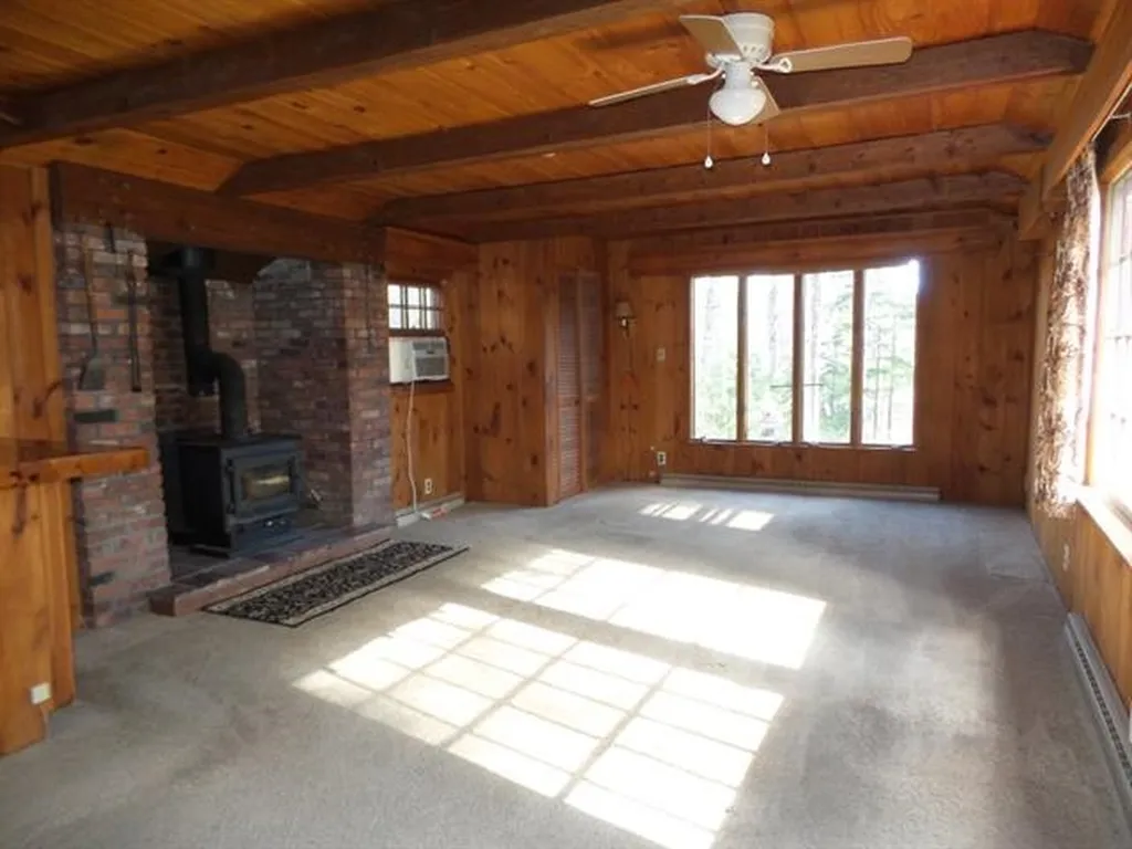 751 Stage Road Sanbornton NH 03269