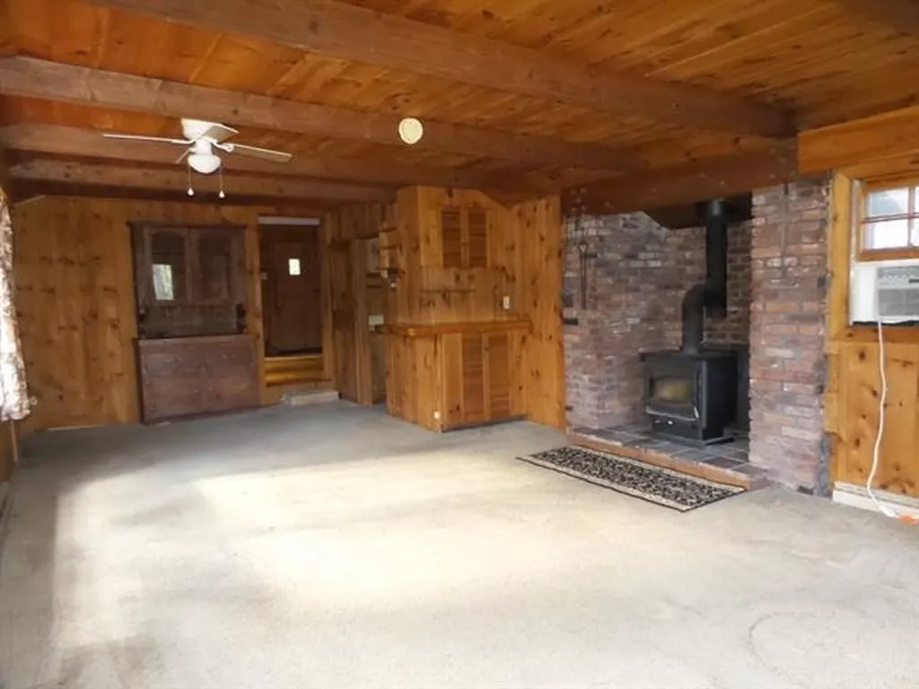 751 Stage Road Sanbornton NH 03269