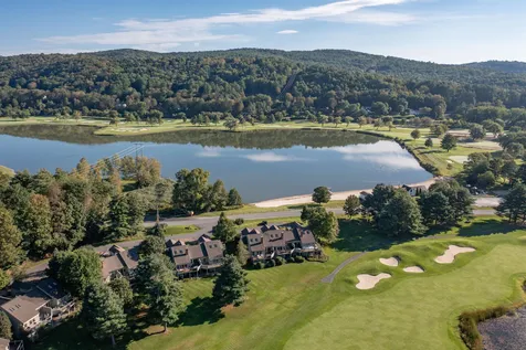 580 Murphy's Road Hartford VT 05059