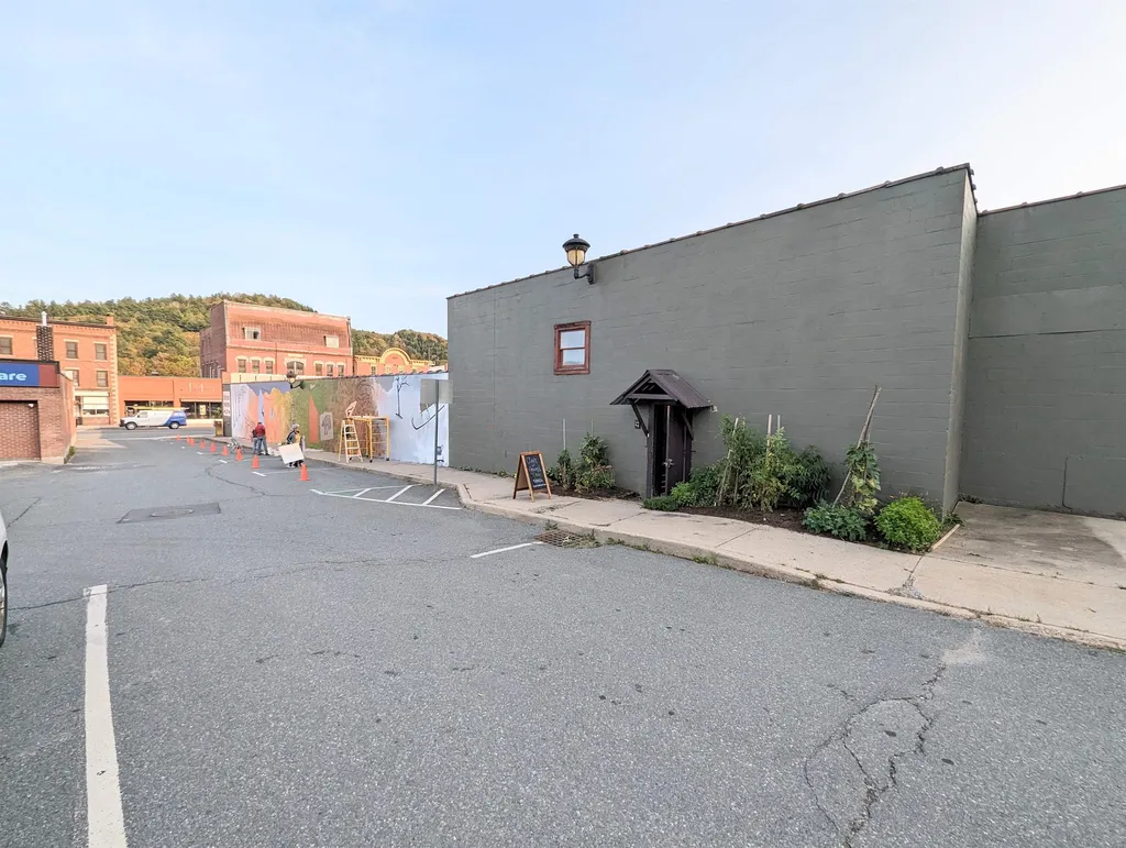 443 Railroad Street St. Johnsbury VT 05819