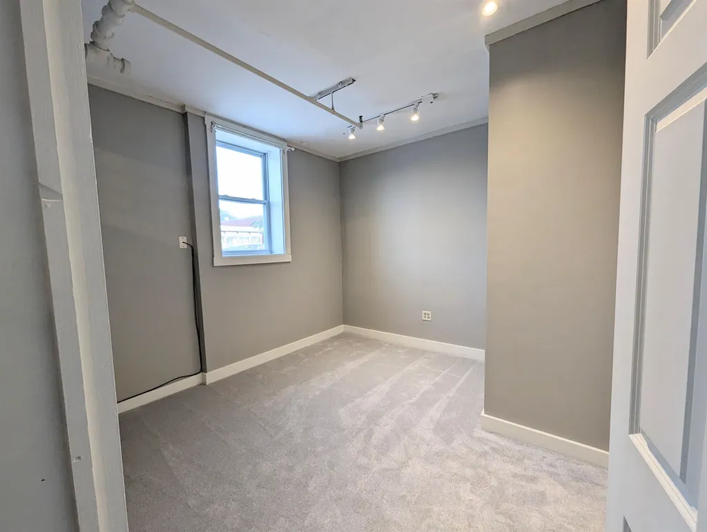 443 Railroad Street St. Johnsbury VT 05819
