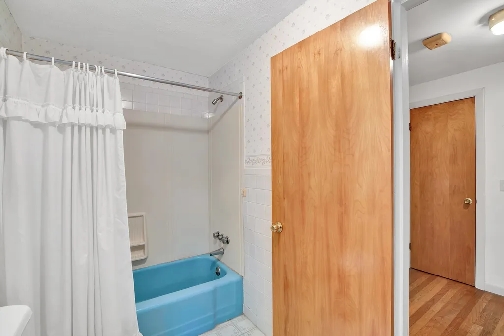 27 Ridgeview Terrace Hampton NH 03842
