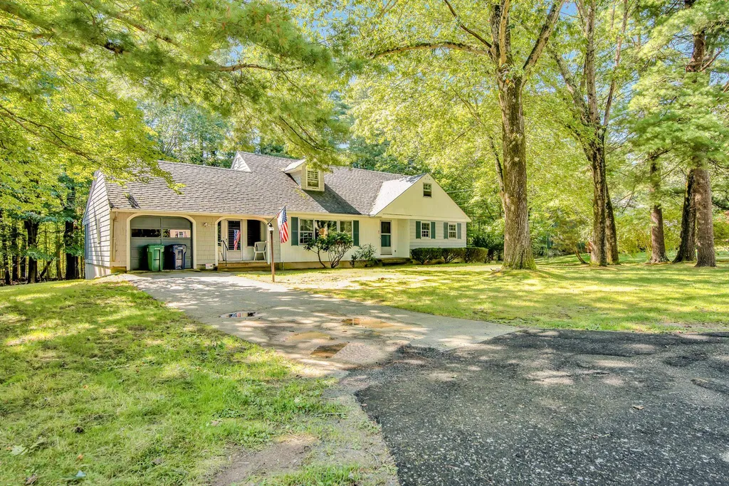 27 Ridgeview Terrace Hampton NH 03842