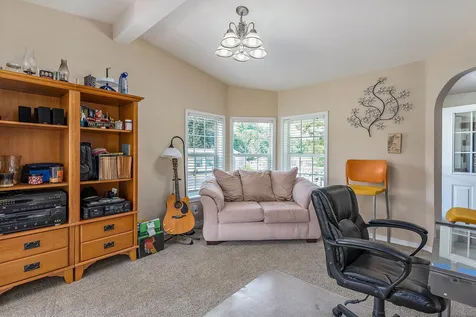 28 Sagebrush Drive Rochester NH 03867