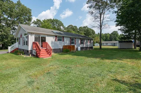 28 Sagebrush Drive Rochester NH 03867