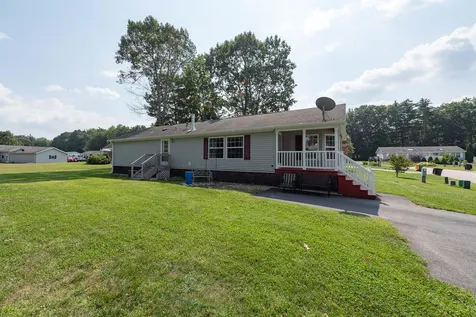 28 Sagebrush Drive Rochester NH 03867