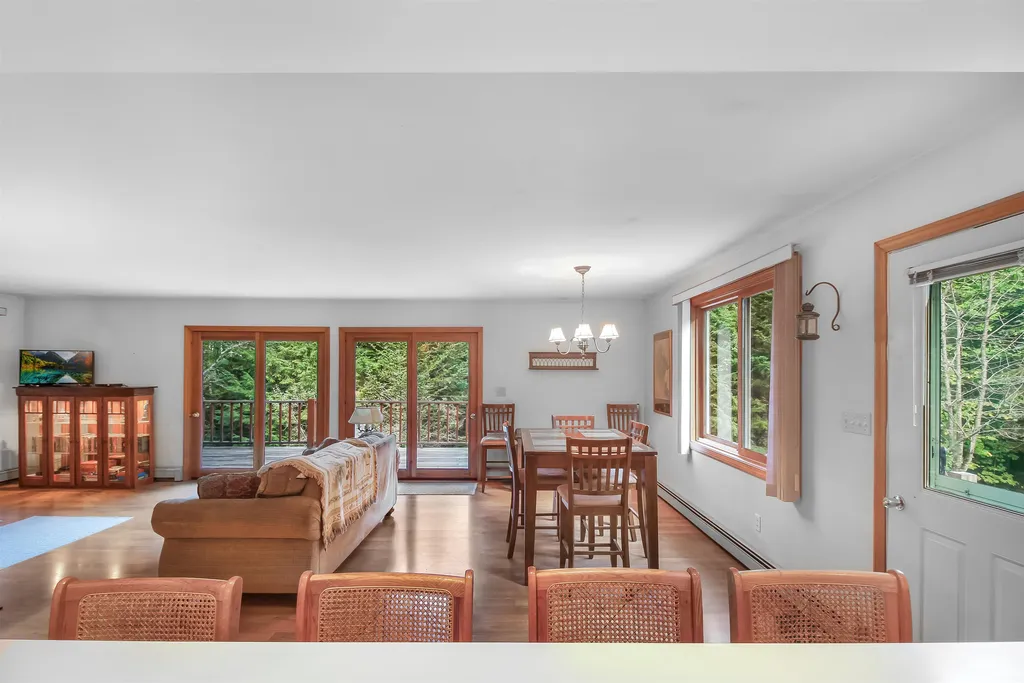 58 Whitehouse Circle Campton NH 03223