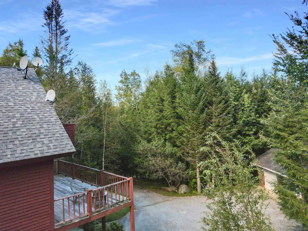 58 Whitehouse Circle Campton NH 03223
