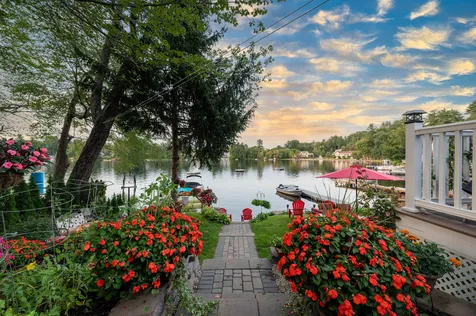 60 Beaver Lake Avenue Derry NH 03038