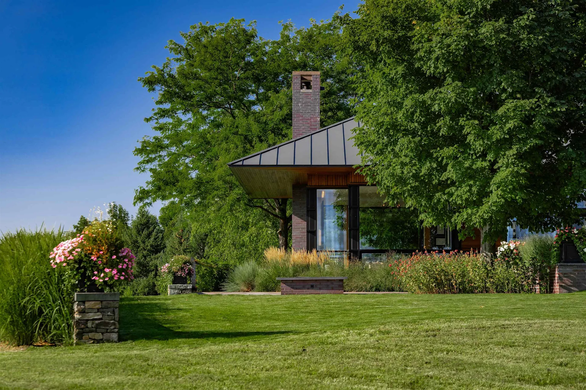 807 Quaker Smith Point Road Shelburne VT 05482