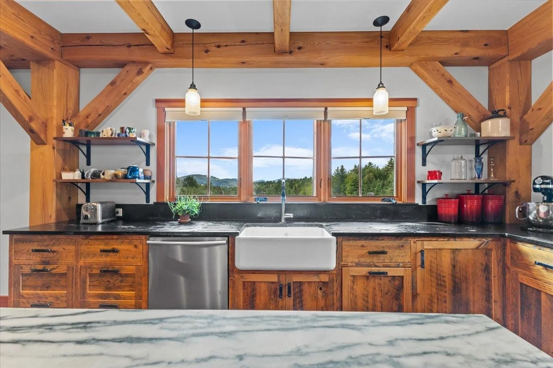 80 Cross Road Stowe VT 05672