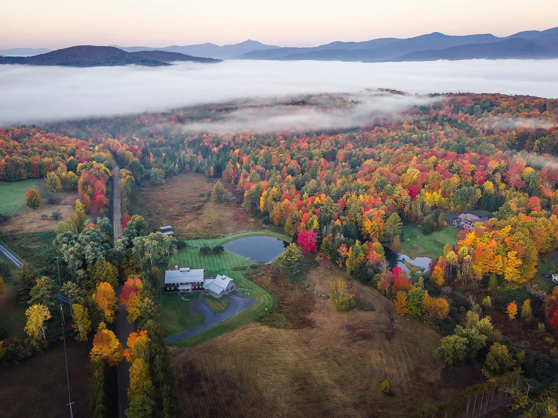 80 Cross Road Stowe VT 05672