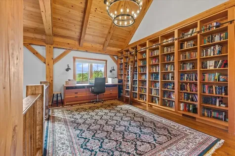 80 Cross Road Stowe VT 05672