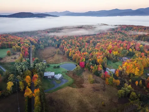 80 Cross Road Stowe VT 05672