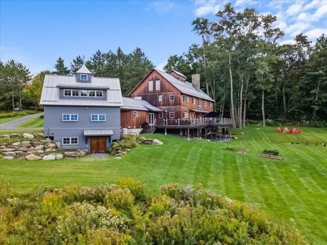 80 Cross Road Stowe VT 05672