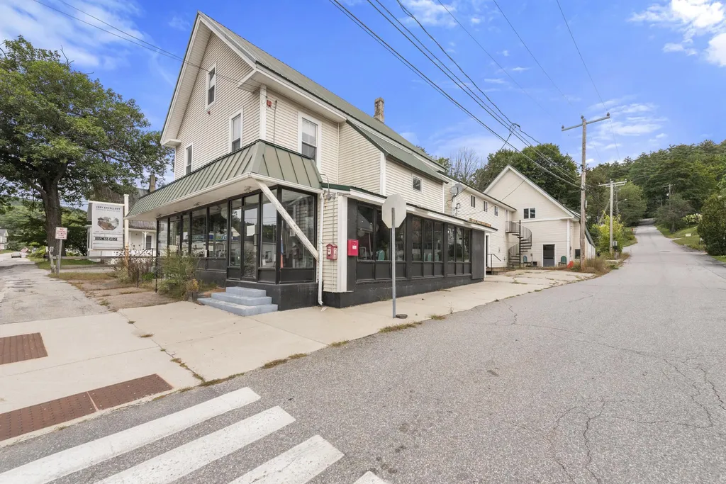 290 Lake Street Bristol NH 03222