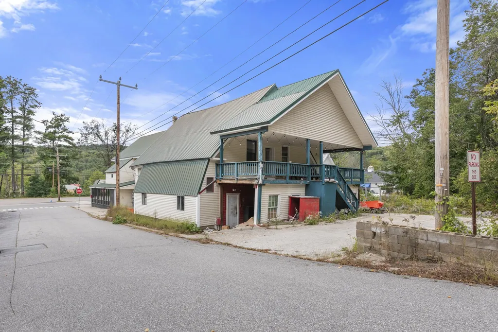 290 Lake Street Bristol NH 03222