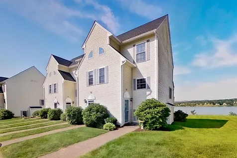 22 Brady Way Laconia NH 03246