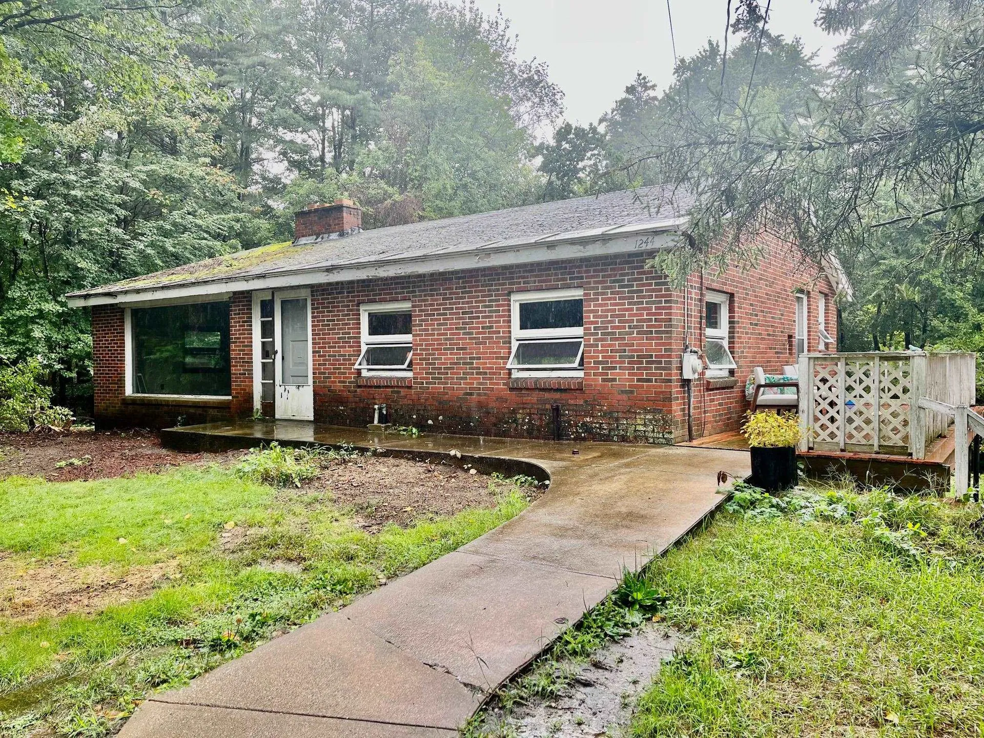 1244 Smyth Road Hooksett NH 03106