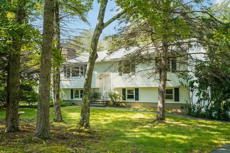 316 Hermit Road Manchester NH 03109